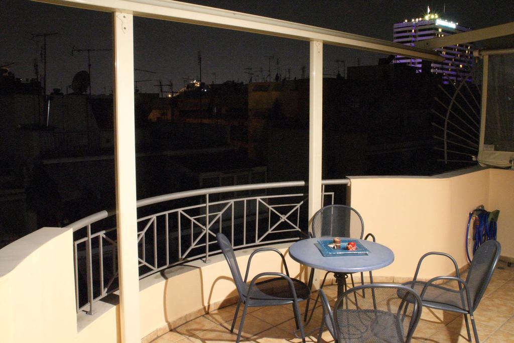Ouranos Apartment เอเธนส์ ภายนอก รูปภาพ