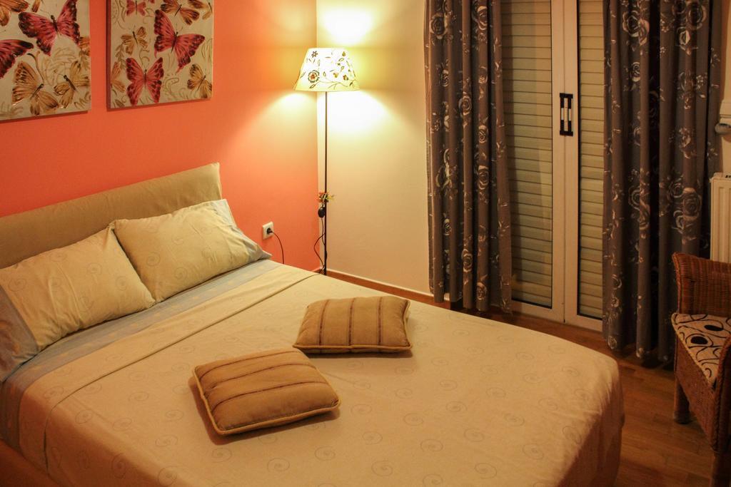 Ouranos Apartment เอเธนส์ ภายนอก รูปภาพ