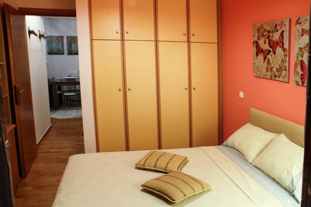 Ouranos Apartment เอเธนส์ ภายนอก รูปภาพ