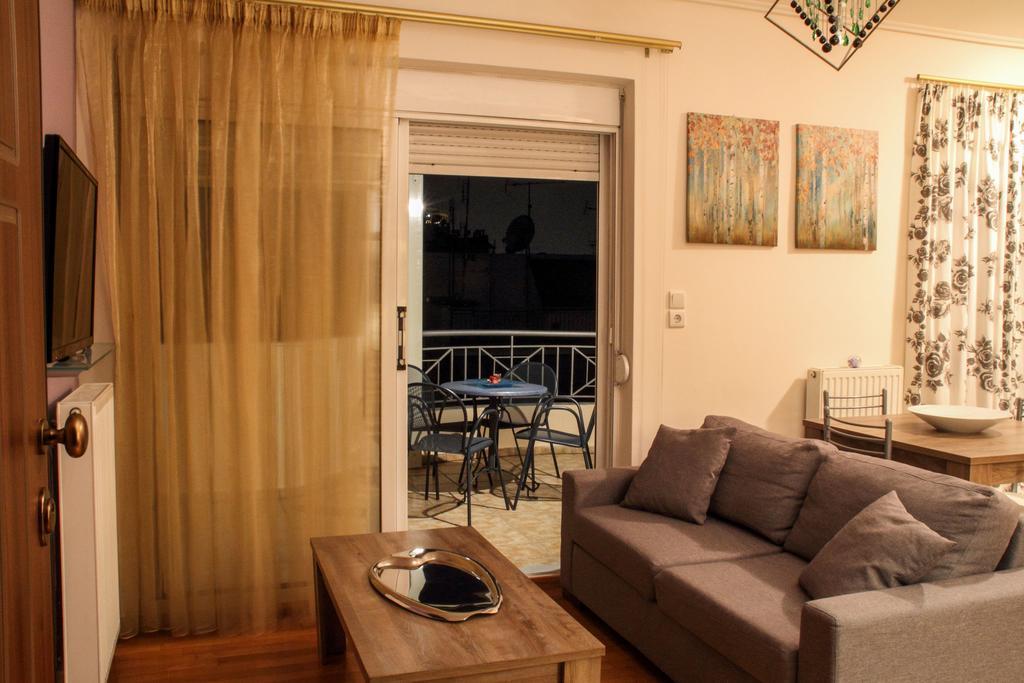 Ouranos Apartment เอเธนส์ ภายนอก รูปภาพ