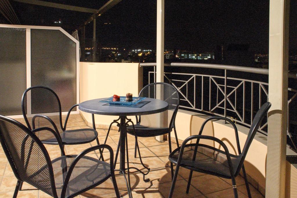 Ouranos Apartment เอเธนส์ ภายนอก รูปภาพ